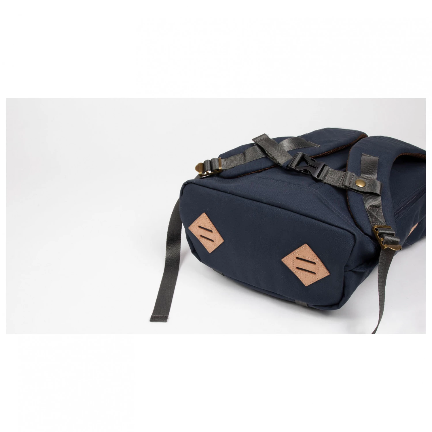 Doughnut - Christopher 18 PFC Free Series - Sac à dos journée 8 Doughnut - Christopher 18 PFC Free Series - Sac à dos journée – Image 6